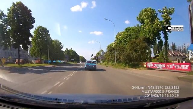 Автобус едет "по встречке". смотреть онлайн