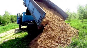 Купил песок! Расчистил территорию под детскую площадку! Обжёг медь! Крутой подарок!