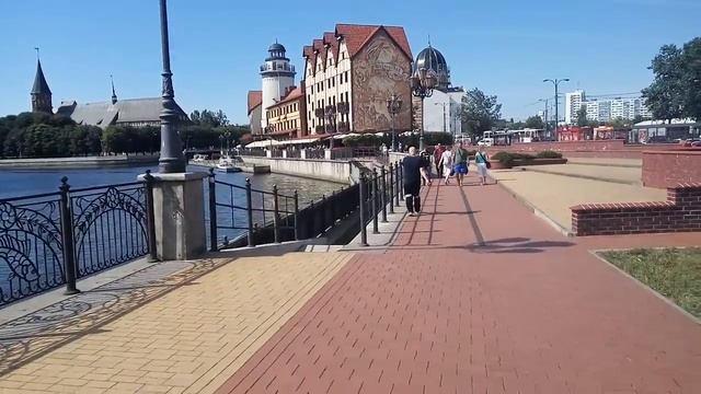 Прогулка пешком по "Рыбной деревне" в Калининграде.