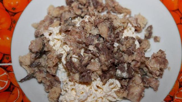 Бутербродная намазка из сардин с яйцом и морковью