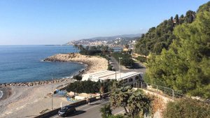 Элитная недвижимость Италии у моря - Империя, вилла у пляжа