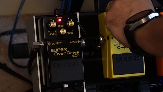 EASY DIY BOSS SD-1 MOD - NO ADDITIONAL COMPONENTS REQUIRED смотреть онлайн