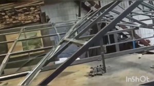 Кованый козырек. Изготовление и монтаж на объекте.