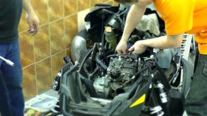 Разбор движка на Polaris rmk 800 после водных процедур