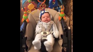 Ребёнок в 3 месяца. Развитие ребёнка в 3 месяца. Мише 3 месяца.