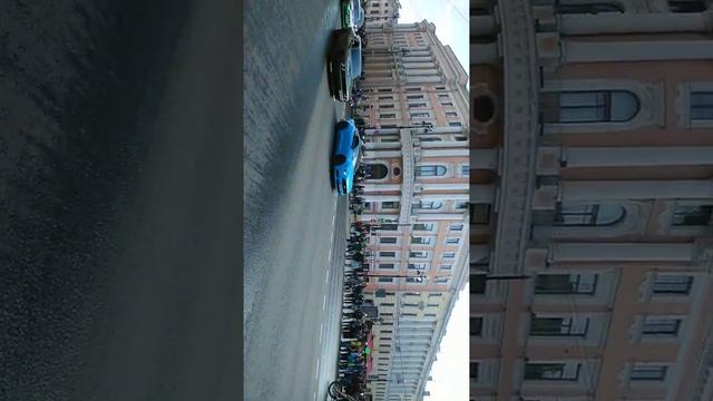 1 Мая праздник смотреть онлайн