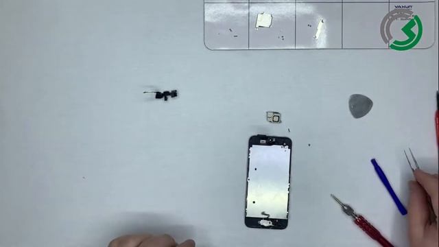 Замена верхнего шлейфа iPhone 5S смотреть онлайн