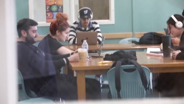 Blasting ANDREW TATE Videos in the Library PRANK смотреть онлайн