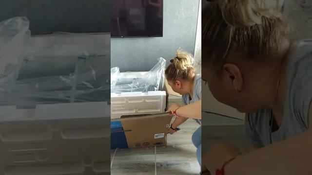 Распаковка нового духового шкафа Midea MO13000X смотреть онлайн