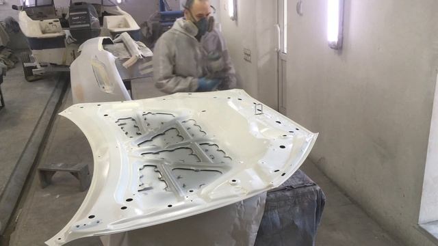 Покраска белой трехслойкой
