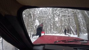 Стоковая Нива на ВЛИ-5 зимний оффроуд покатушка Нивы Уазы и Mitsubishi L200. Часть 1.