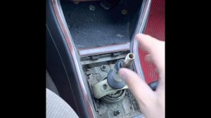 Десятиминутная замена кожуха кпп Ауди 80 мелочь но приятно!!!