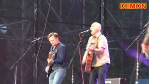 Зверобой в Донецке: едут - едут БТРы.