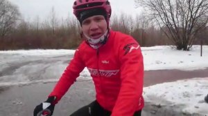 Зимой по лужам на велосипеде