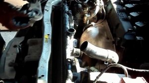 Замена радиатора на автомобиле Ниссан Примера Р12 с двигателем QR 20