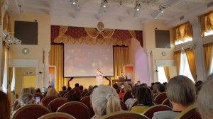 8 марта в центре Брахма Кумарис, Выступила на 3 октаве молодая актриса из шоу голос
#голос #8марта #