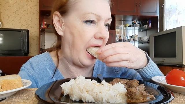 #Mukbang Tatyana eats #Печень куриная #рис?? смотреть онлайн