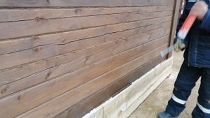 Закрываем цоколь (сваи)