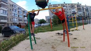 ТЁМА И ВАЛЕРА ДЕЛАЮТ СОЛНЫШКО НА КАЧЕЛЯХ!!!!!!!!!!!!!!!!!!!!!