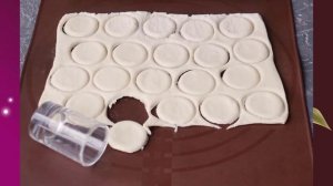 ТАРТАЛЕТКИ ИЗ СЛОЕННОГО ТЕСТА С ТУНЦОМ