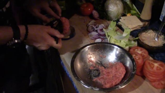 ОЧЕНЬ ВКУСНЫЙ БУРГЕР | ДОМАШНИЙ РЕЦЕПТ | ЭКЗИСТЕНЦИАЛЬНАЯ КУХНЯ