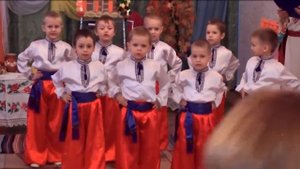 Веселая песенка в исполнении детишек