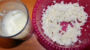 Клубничные трайфлы с творожным кремом