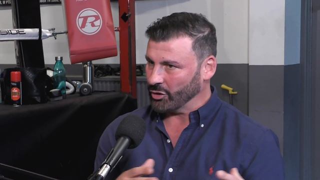 Undefeated Boxer Joe Calzaghe tells his story смотреть онлайн