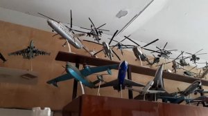 Коллекция масштабных моделей самолетов и вертолётов