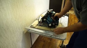 Быстросьемная фиксация погружной пилы Макита DSP600