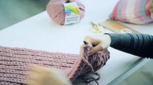 Видеоурок как связать снуд спицами. Как вязать английскую резинку? Связать снуд спицами.