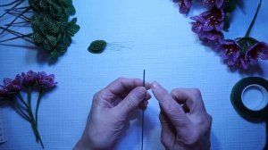 Цветы из бисера. Азалия из бисера часть 2.