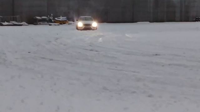 C43 AMG Snow Plough смотреть онлайн