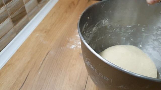 Пышные булочки по очень ПРОСТОМУ рецепту с корицей, изюмом (ЛЮБОЙ начинкой). СИНАБОНЫ без глазури