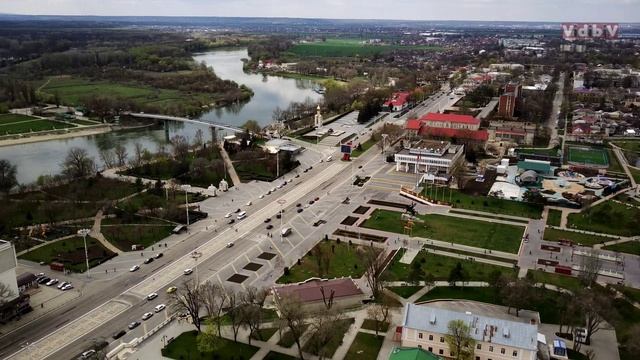 Тирасполь, центр Екатерининский парк, озеро, Днестр, центральный рынок, вид с высоты птичьего полет