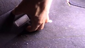 Mercedes Benz S320 W220 fuse box  location(奔弛S320保险盒位置)