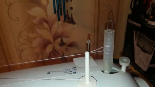 Как намотать нитки с большой катушки на маленькую смотреть онлайн