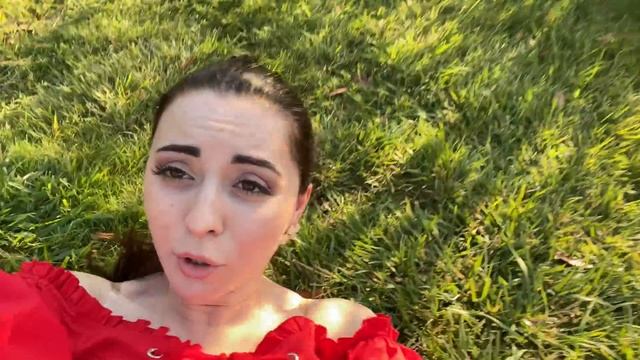 ВЛОГ ЗА ПОКУПКАМИ С ШЕЛЛИ / ЛЕЖИМ В ПАРКЕ / Ayka Emilly смотреть онлайн