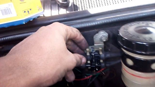 Fiat Tipo, troca da sonda lambda Magneti Marelli смотреть онлайн