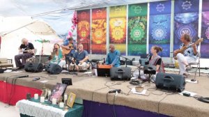 Mrityanjaya Mantra by Ashok Nalamalapu, Prajna Vieira and Swan Kirtan at Bhakti Fest 2015