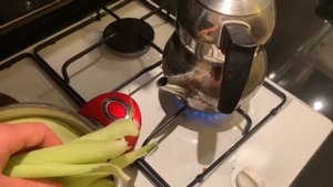 КАК и СКОЛЬКО ВАРИТЬ КУКУРУЗУ в кастрюле, чтобы КУКУРУЗА СТАЛА СОЧНАЯ и ВКУСНАЯ?