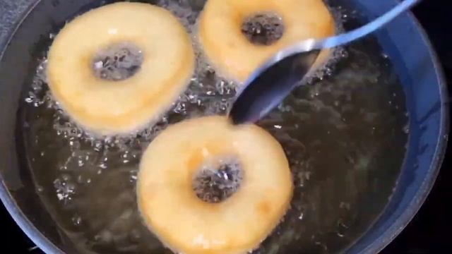 Фирменный рецепт моей мамы! Вкус детства! Пончики на кефире!