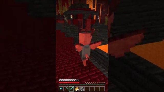 Я нашел адскую деревню жителей в Minecraft #Shorts смотреть онлайн
