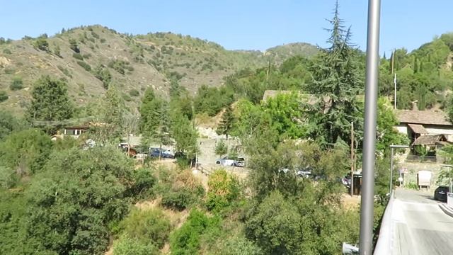 Монастырь Св. Иоанна Лампадиста в долине реки Сетрахос смотреть онлайн