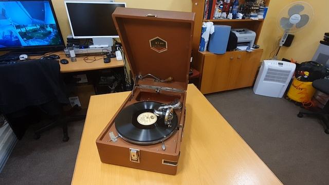 Мини обзор патефона Московского патефонного завода. смотреть онлайн