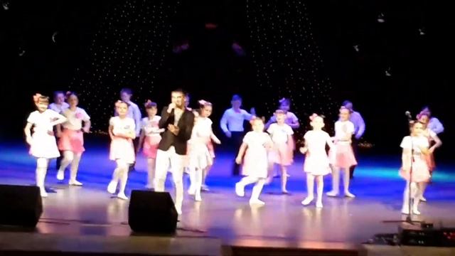 АНДРЕЙ ДУМИЛИН НА ПЪЕДЕСТАЛЕ УСПЕХА ШКОЛЫ НОШ #2!!!САМЫЕ ТАЛАНТЛИВЫЕ ДЕТИ! смотреть онлайн