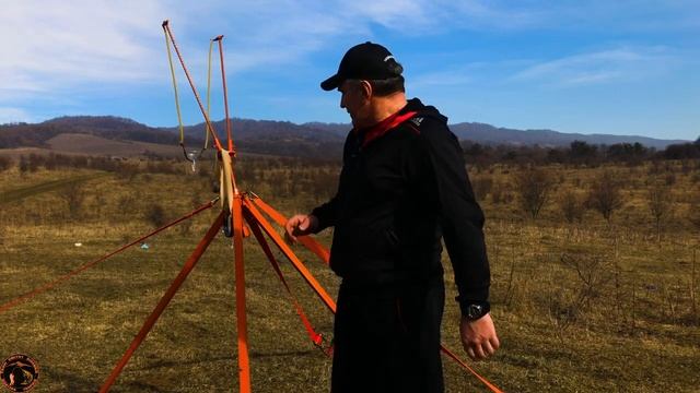 КАТАПУЛЬТА ДЛЯ ЗАБРОСА  ПРИКОРМОЧНЫХ ШАРОВ НА РЫБАЛКЕ !