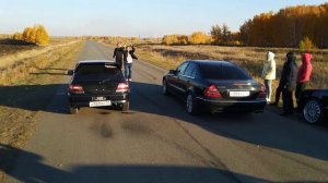 Toyota Starlet 1.3T против Mercedes E500 на 402м