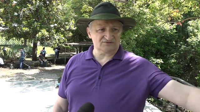 В Сухуме прошла акция «Чистый город» смотреть онлайн