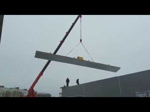 Монтаж сэндвич-панелей с помощью вакуумного захвата